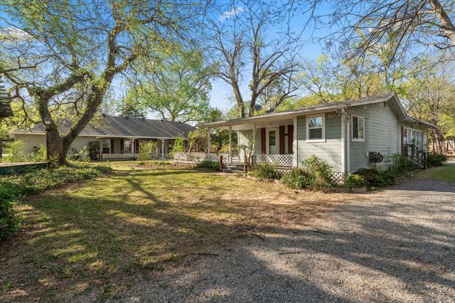 204 Plantation Avenue, Pottsboro, TX 75076