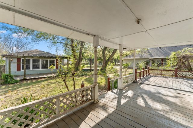 204 Plantation Avenue, Pottsboro, TX 75076