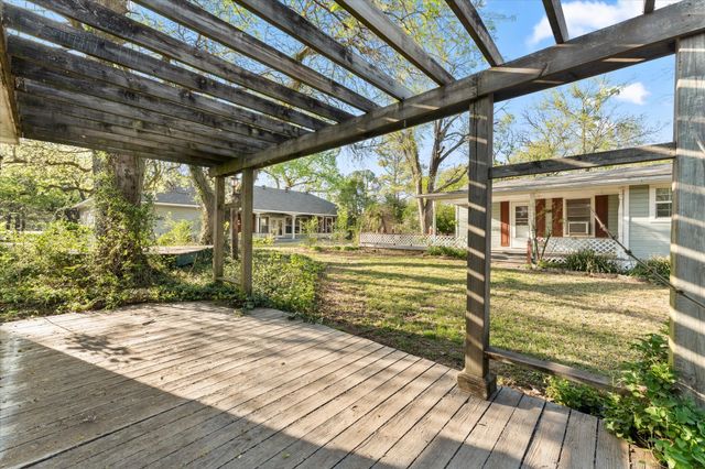 204 Plantation Avenue, Pottsboro, TX 75076