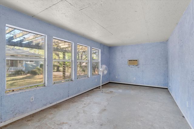 204 Plantation Avenue, Pottsboro, TX 75076