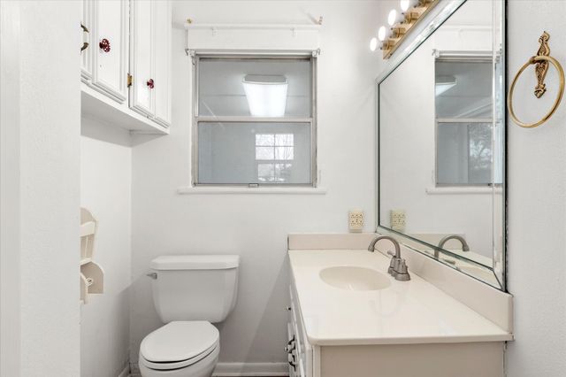 204 Plantation Avenue, Pottsboro, TX 75076