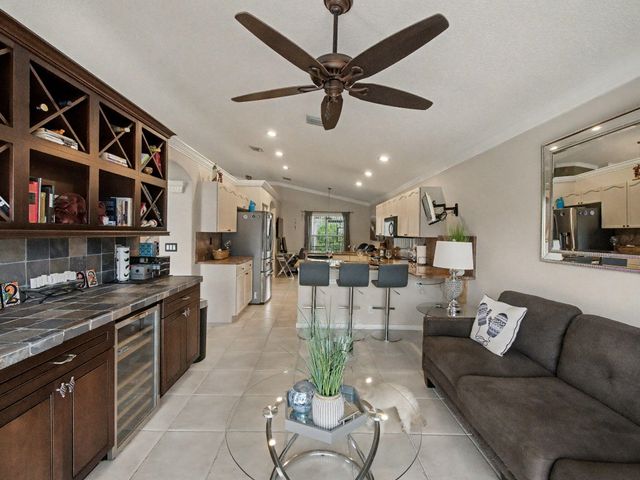 6292 Grand Cypress Circle, Lake Worth, FL 33463