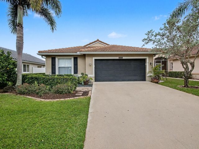 6292 Grand Cypress Circle, Lake Worth, FL 33463