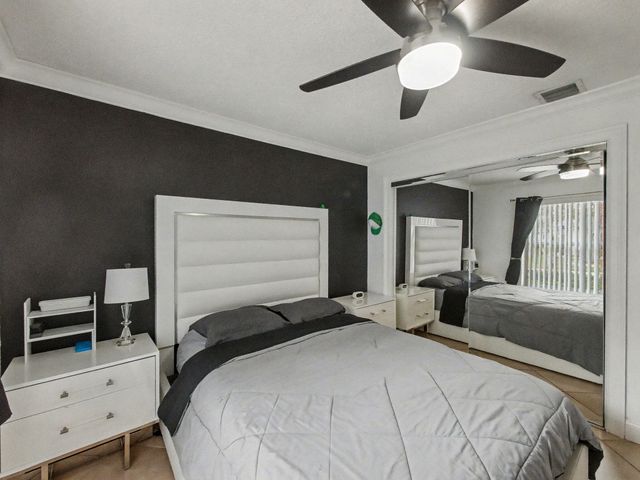 6292 Grand Cypress Circle, Lake Worth, FL 33463