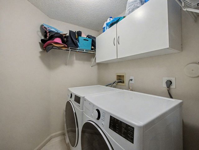 6292 Grand Cypress Circle, Lake Worth, FL 33463