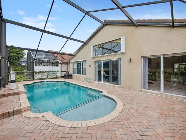 6292 Grand Cypress Circle, Lake Worth, FL 33463