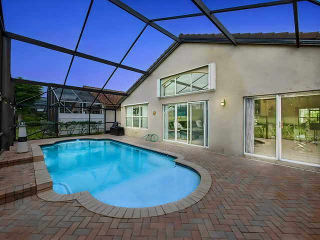 6292 Grand Cypress Circle, Lake Worth, FL 33463