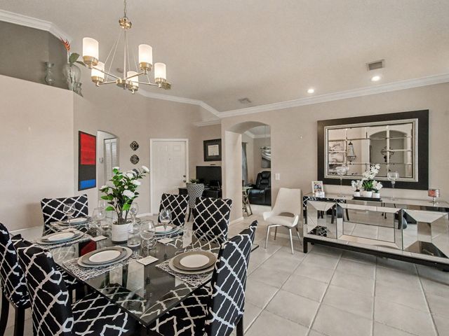 6292 Grand Cypress Circle, Lake Worth, FL 33463