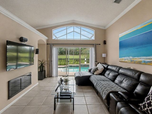 6292 Grand Cypress Circle, Lake Worth, FL 33463