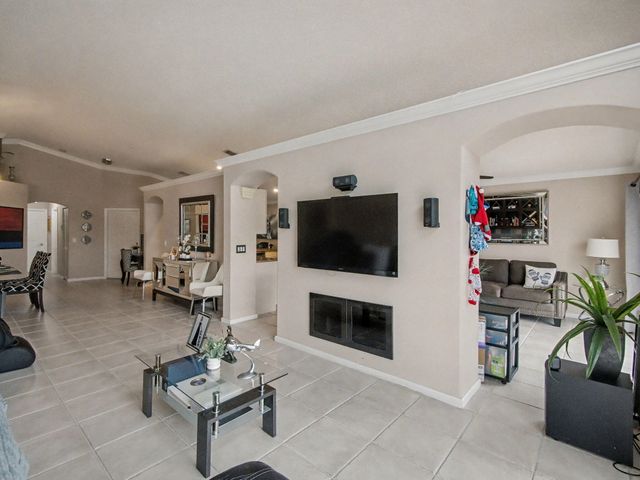 6292 Grand Cypress Circle, Lake Worth, FL 33463