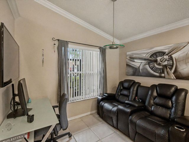 6292 Grand Cypress Circle, Lake Worth, FL 33463