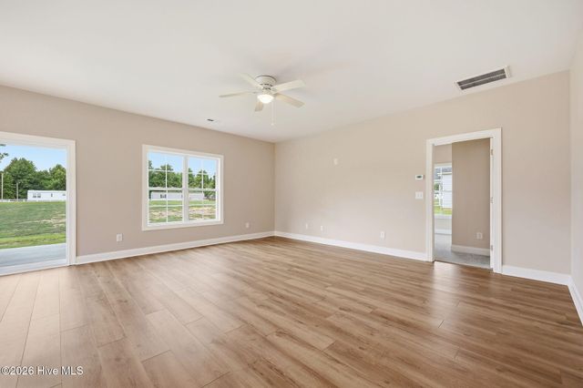 911 Albrittons Road, Kinston, NC 28504