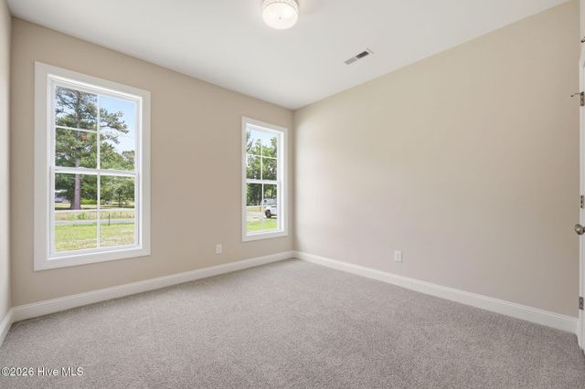 911 Albrittons Road, Kinston, NC 28504