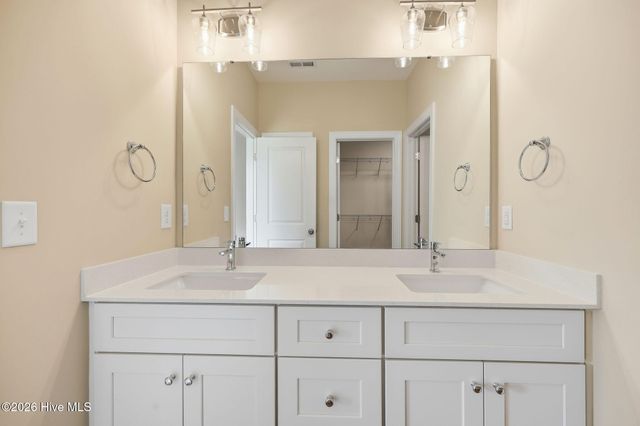 911 Albrittons Road, Kinston, NC 28504