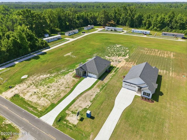 911 Albrittons Road, Kinston, NC 28504