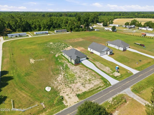 911 Albrittons Road, Kinston, NC 28504