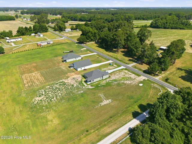 911 Albrittons Road, Kinston, NC 28504