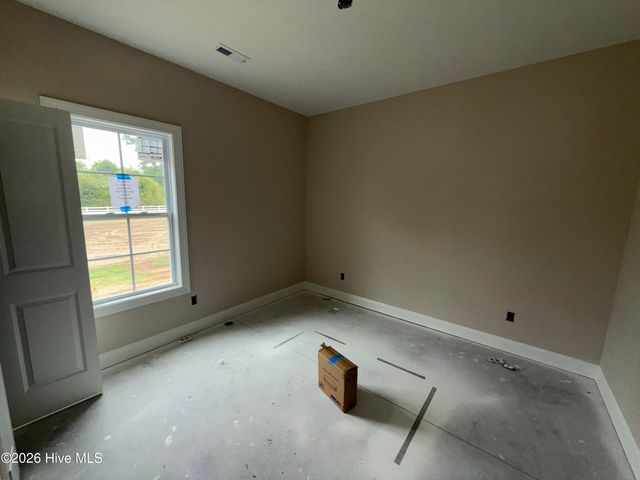 911 Albrittons Road, Kinston, NC 28504