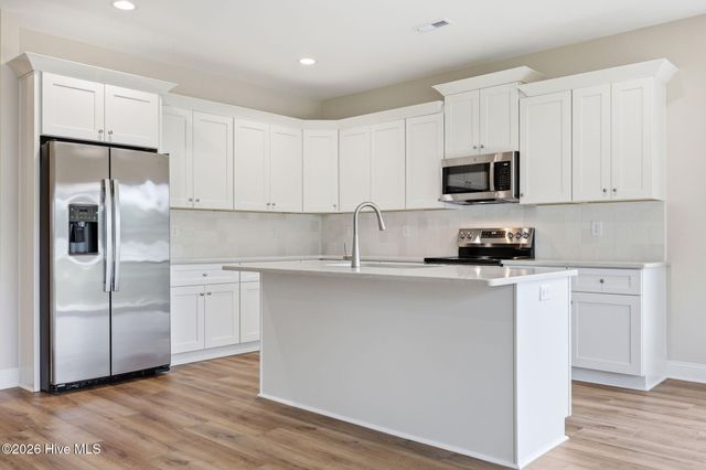 911 Albrittons Road, Kinston, NC 28504