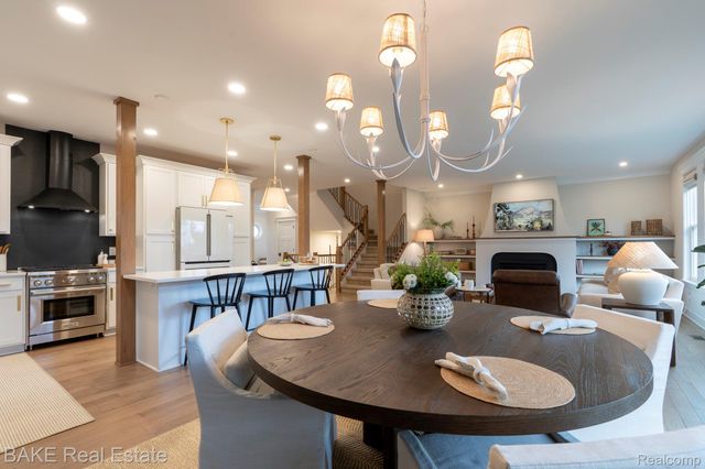 205 Mountain View Lane, Milford Village, MI 48381