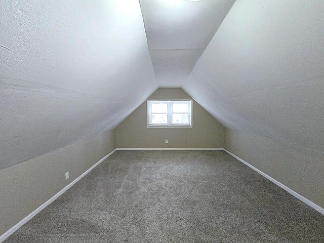 5870 N 72nd STREET, Milwaukee, WI 53218