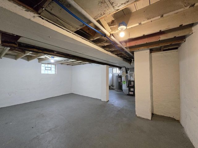 5870 N 72nd STREET, Milwaukee, WI 53218