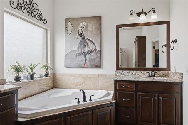 13608 Cobblestone Curve Road, Oklahoma City, OK 73142
