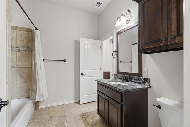 13608 Cobblestone Curve Road, Oklahoma City, OK 73142