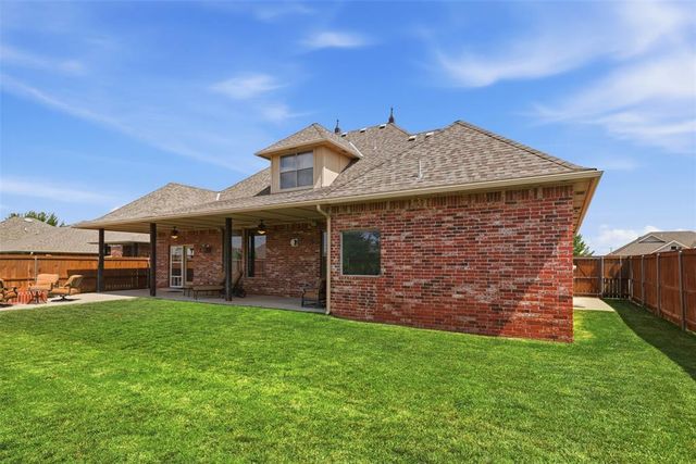 13608 Cobblestone Curve Road, Oklahoma City, OK 73142