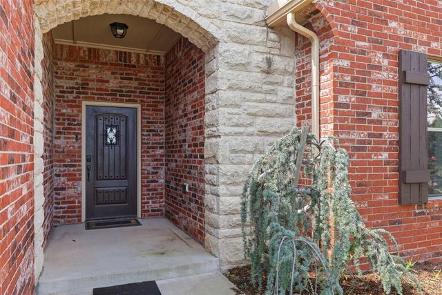 13608 Cobblestone Curve Road, Oklahoma City, OK 73142