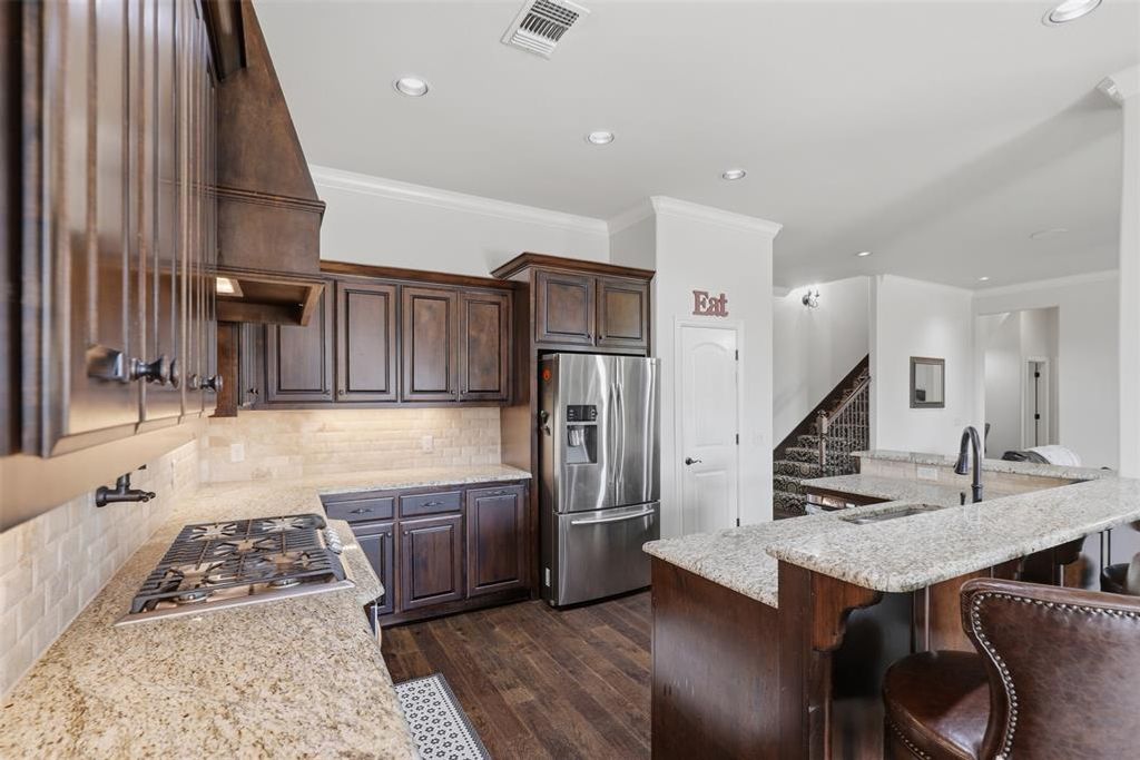 Image 10 of property listing at 13608 Cobblestone Curve Road, Oklahoma City, OK 73142