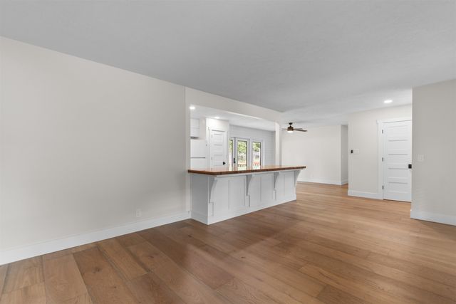 515 3rd Ave. N, Surfside Beach, SC 29575