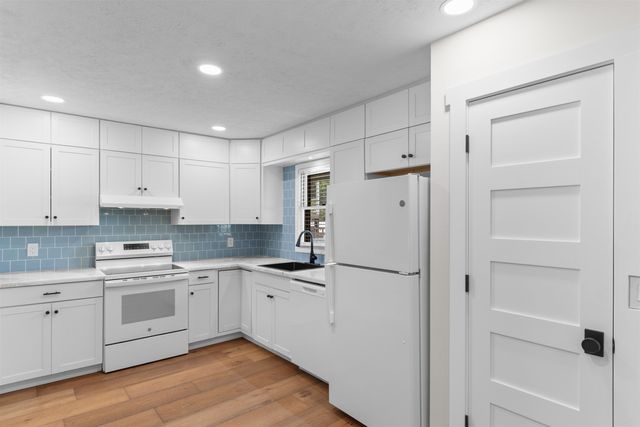 515 3rd Ave. N, Surfside Beach, SC 29575