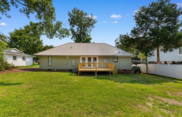 515 3rd Ave. N, Surfside Beach, SC 29575
