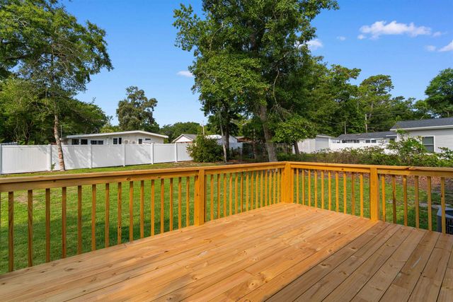 515 3rd Ave. N, Surfside Beach, SC 29575