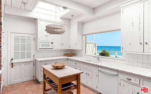 24216 Malibu Road, Malibu, CA 90265