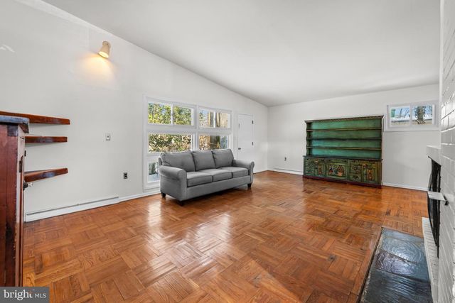 1231 GRINNELL RD, Wilmington, DE 19803