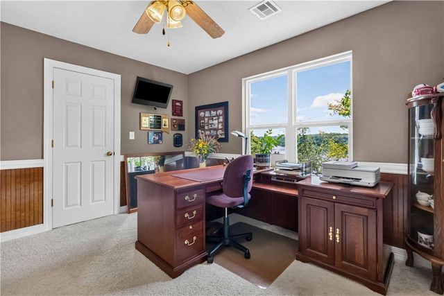 1 Glamis Lane, Bella Vista, AR 72715