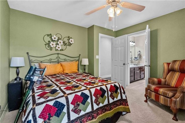 1 Glamis Lane, Bella Vista, AR 72715