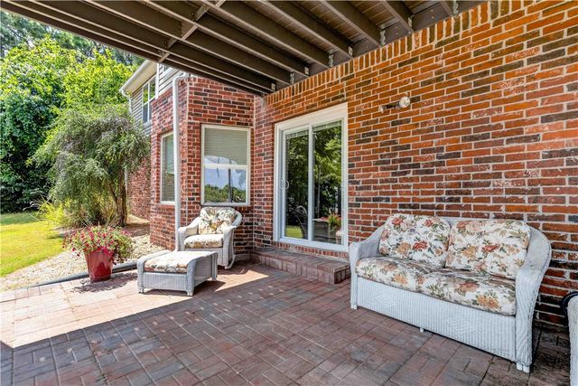 1 Glamis Lane, Bella Vista, AR 72715