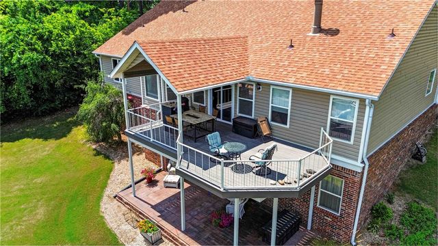 1 Glamis Lane, Bella Vista, AR 72715