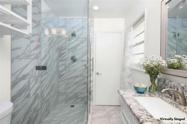 303 Alabama, Huntington Beach, CA 92648