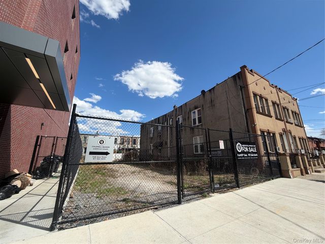 465 Cleveland Street, Brooklyn, NY 11208