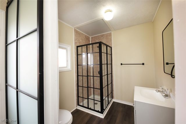 340 Indiana Avenue, Chester, WV 26034