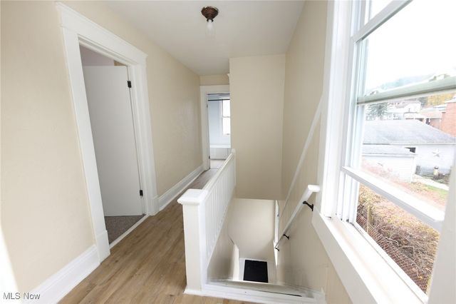 340 Indiana Avenue, Chester, WV 26034