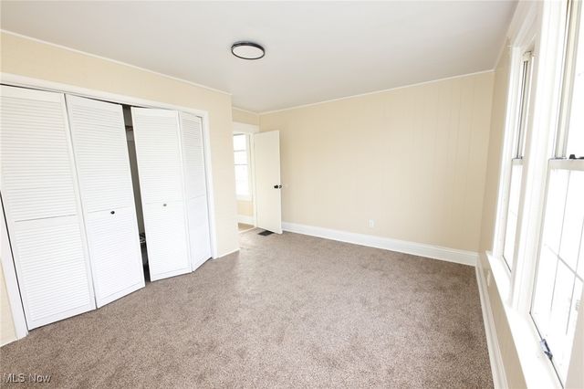 340 Indiana Avenue, Chester, WV 26034