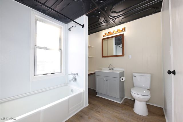 340 Indiana Avenue, Chester, WV 26034