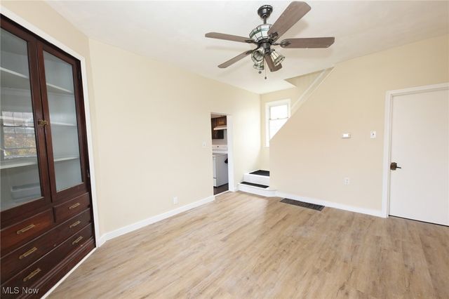 340 Indiana Avenue, Chester, WV 26034