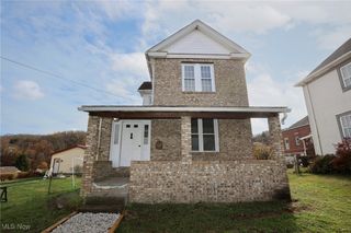 340 Indiana Avenue, Chester, WV 26034