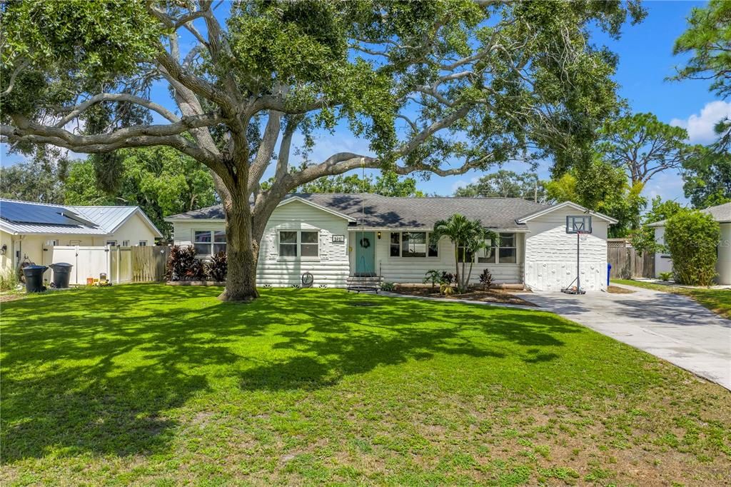 2421 COVINA WAY S, St Petersburg, FL 33712